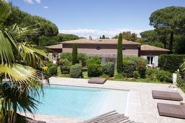 هتل La Villa D Andrea
