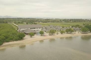 هتل Landers Bay Resort & Spa Fiji   Adults Only
