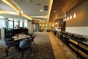 هتل Mercure Tetovo