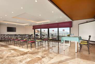 هتل Ramada By Wyndham Giresun Piraziz