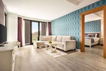 هتل Ramada By Wyndham Giresun Piraziz