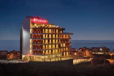 هتل Ramada By Wyndham Giresun Piraziz