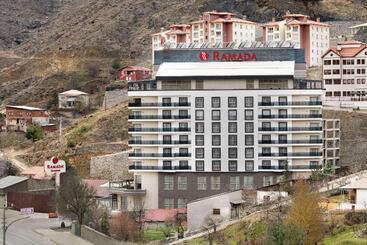 هتل Ramada By Wyndham Gumushane