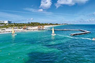 هتل Riu Palace Costa Mujeres - All Inclusive