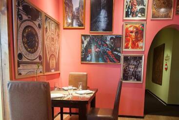 هتل Sala Boutique
