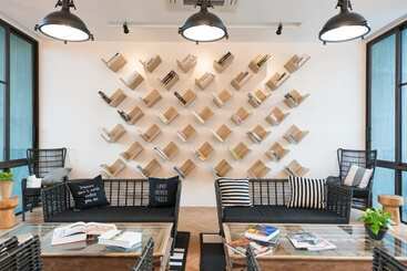 هتل Saturdays Residence By Brown Starling