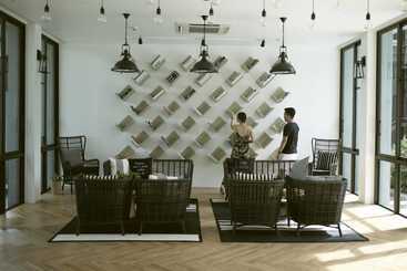 هتل Saturdays Residence By Brown Starling