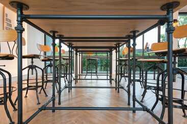 هتل Saturdays Residence By Brown Starling