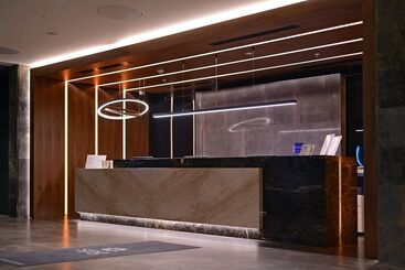 هتل Sheraton Novi Sad