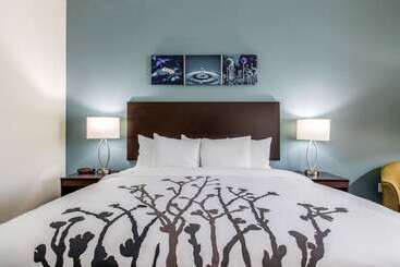 هتل Sleep Inn & Suites Ankeny  Des Moines