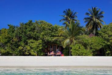 Komandoo Island Resort & Spa