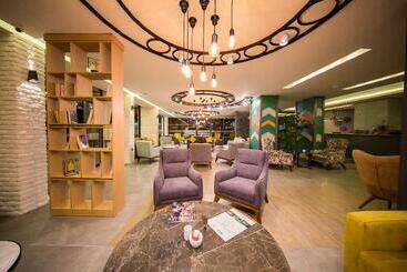 Laren Family Hotel & Spa Boutique Class