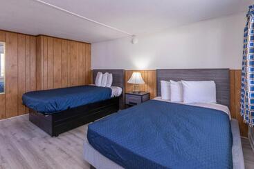 Ne'r Beach Motel