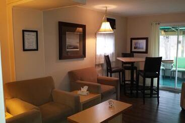 New Country Motel