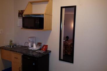 New Country Motel