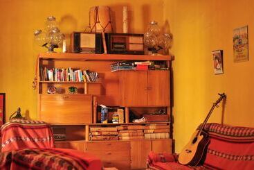 הוסטל Hostal La Antigua