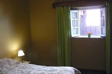 הוסטל Hostal La Antigua