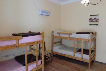 הוסטל Hostal La Antigua
