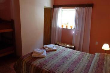 הוסטל Hostal La Antigua