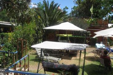 هاستل Hostal Michel