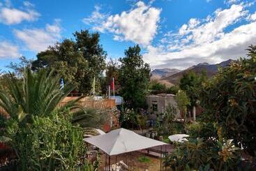 هاستل Hostal Michel