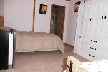 Hostel La Casa De Tounens