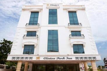 בית מלון כפרי Clinton Park Inn
