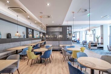 هتل Hampton By Hilton Oswiecim