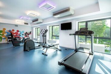 هتل Hampton By Hilton Oswiecim