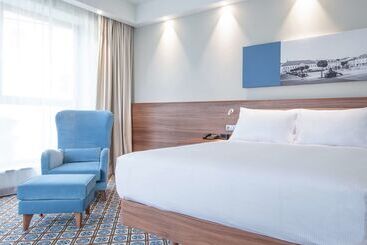 هتل Hampton By Hilton Oswiecim