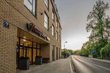 هتل Hampton By Hilton Oswiecim