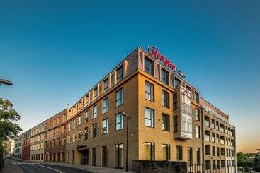 هتل Hampton By Hilton Oswiecim