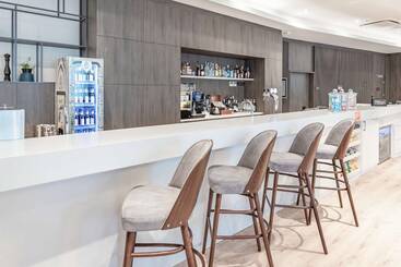 هتل Hampton By Hilton Oswiecim