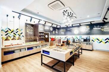 هتل Hampton By Hilton Oswiecim