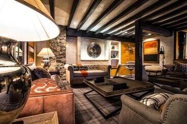 هتل Hôtel Courcheneige