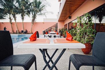 هتل Hôtel Iman