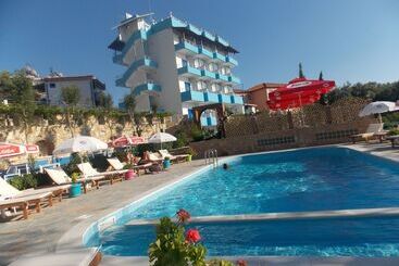 Itaka Hotel Lukova