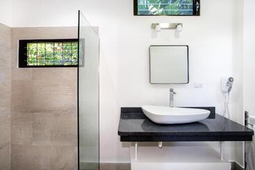 هتل Villas Nicolas   Adults Only