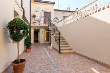 تختخواب و صبحانه Villa Cavour