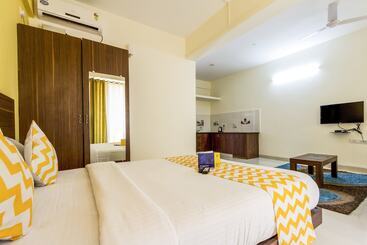 Fabhotel Iwe Studio Yelahanka