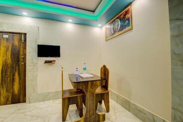 酒店 Collection O Raj Guest House Near Kolkata Airport
