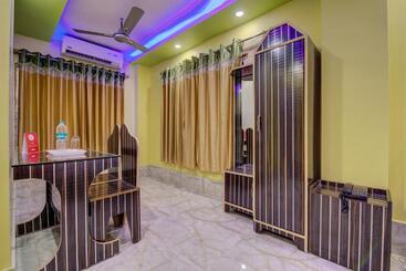 酒店 Collection O Raj Guest House Near Kolkata Airport