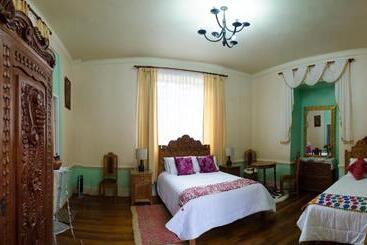 هتل Florencio Casa Hacienda