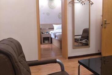 هتل Greentree Inn Henan Shangqiu Liangyuan District Railway Station Express