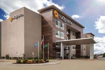 هتل La Quinta By Wyndham Owasso