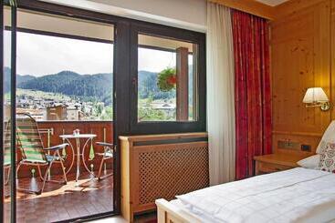 هتل Mountain B&b   La Scalira