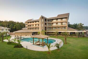 استراحتگاه Kabir Hotel & Spa