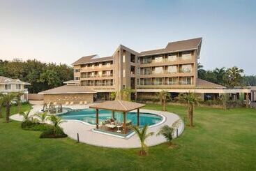 استراحتگاه Kabir Hotel & Spa