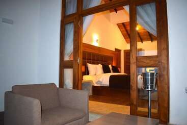 استراحتگاه Margosa Bay