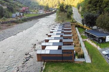 هتل River Side Tinyhouse